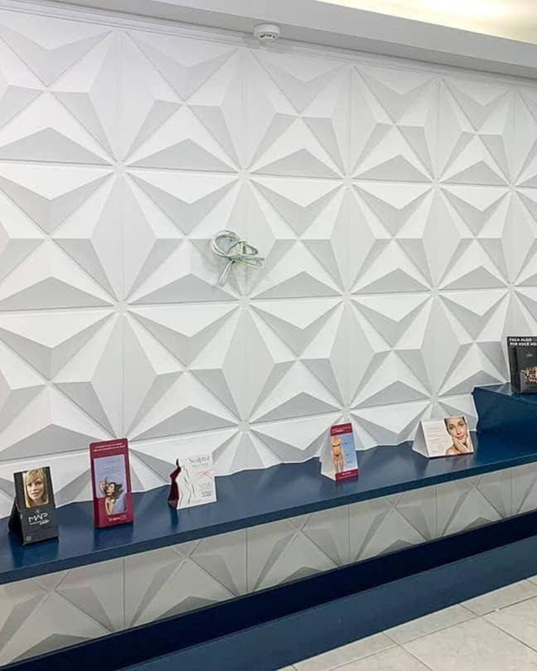 Molde ref. DIAMOND DE 35X35cm en ABS para fabricar pared 3D en yeso o concreto